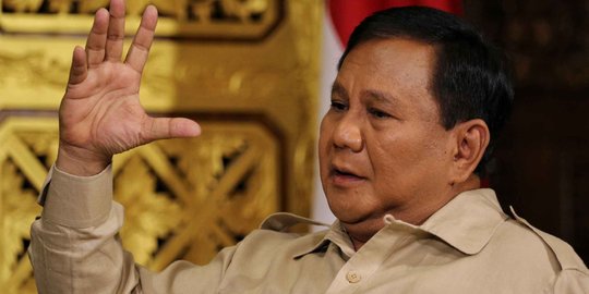 Salat Jumat di Masjid Kauman, Terdengar Teriakan Prabowo Presiden