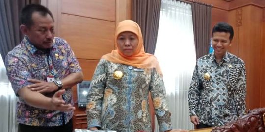 Hari Pertama Kerja, Khofifah Kunjungi Kominfo Lakukan Audit Cetar