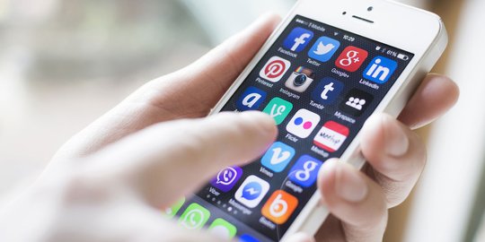 Akhlak dalam Bermedia Sosial Sangat Penting