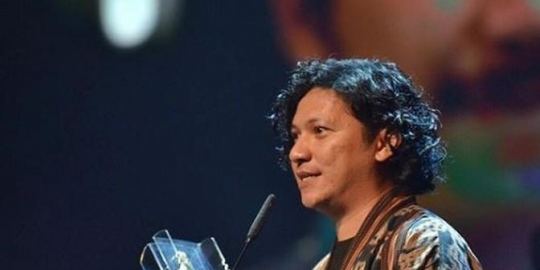 Gading Marten Rayakan Valentine dengan Perempuan Ini