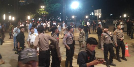 Pendukung Jokowi Pingsan Akibat Ledakan di Dekat Lokasi Debat