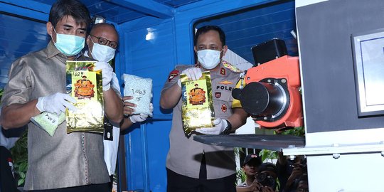 Kapolda Metro Jaya Musnahkan Narkoba Hasil Sitaan