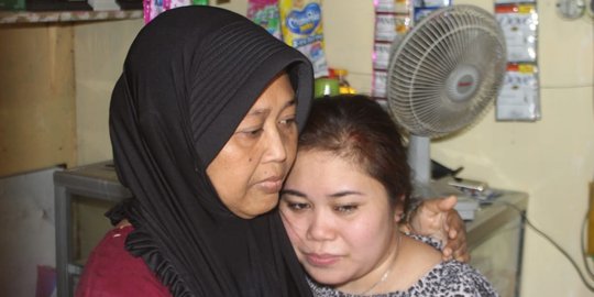 12 Tahun Disekap dan Tak Digaji Majikan, TKW Asal Malang Pingsan Dipelukan Ibu