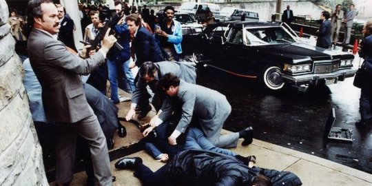 ronald reagen rev1