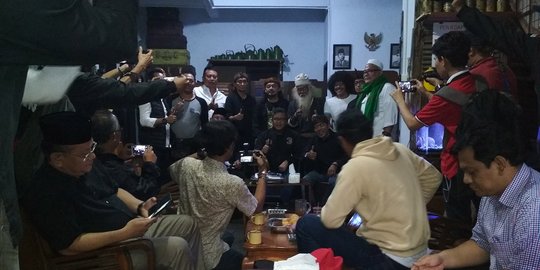 Bertemu Budi Dalton, Sekjen PDIP Jelaskan Jokowi-Ma'ruf Tak Suka Sebar Hoaks