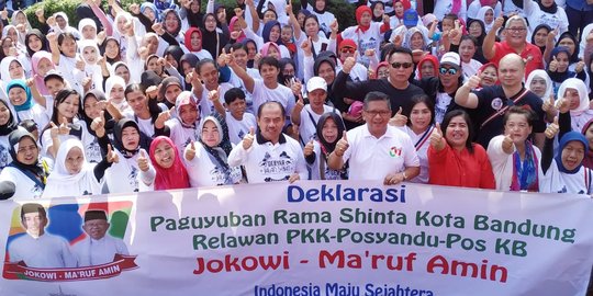 Sekjen PDIP Ajak Ibu-Ibu di Bandung Kampanyekan Jokowi-Ma'ruf dari Pintu ke Pintu