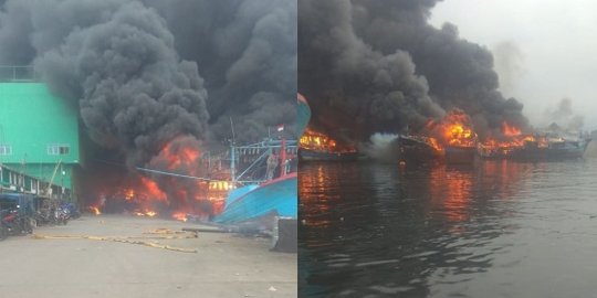 Api Masih Berkobar, Kebakaran di Pelabuhan Muara Baru Hanguskan 18 Kapal