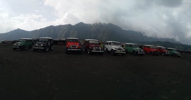 wisatawan gunung bromo