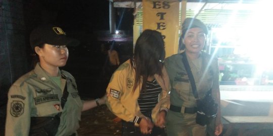 10 Wanita Diduga PSK Diamankan dari Apartemen di Jalan Margonda Depok