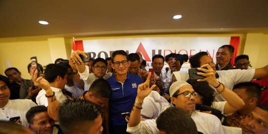 Respons Sandi Camat di Makassar Dukung Jokowi: Mereka Bekerja Untuk Siapa?