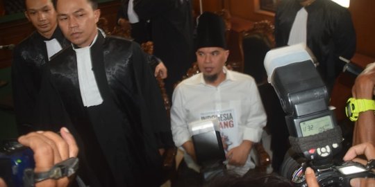 Ahmad Dhani Akan Laporkan Saksi Karena Dianggap Beri Keterangan Palsu di Sidang