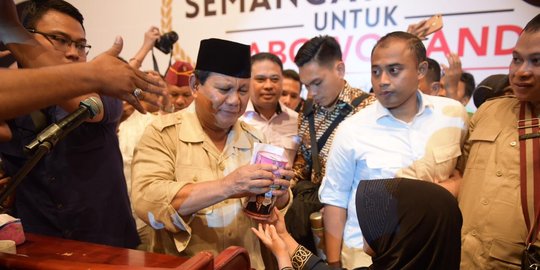 Prabowo-Sandi Siapkan Kartu 'Sakti' Tandingan Milik Jokowi