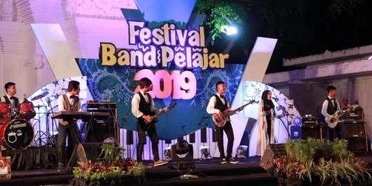 Serunya Festival Band Pelajar Banyuwangi