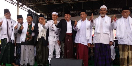 Dihadiri Ma'ruf Amin, Kiai dan Santri Pangandaran Deklarasi Dukung Jokowi