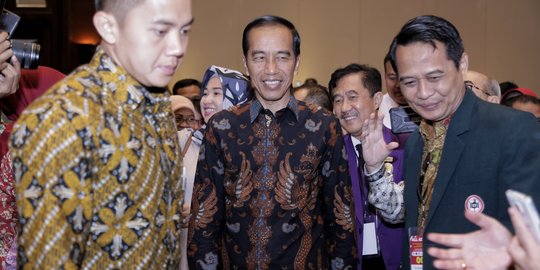 Jokowi di Acara Silaturahmi Komunitas Kesehatan