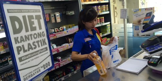 Aprindo Beberkan Alasan Kantong Plastik Berbayar Tak Berlanjut di 2016