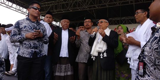 Ma'ruf Amin Persiapkan Debat Cawapres Sambil Safari di Jabar