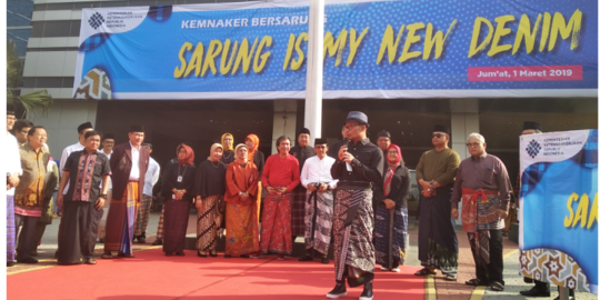Menteri Hanif Promosikan Sarung: Sarungan Itu Keren