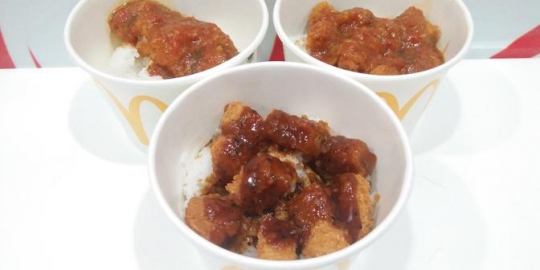 Sensasi Pedas dalam 3 Menu Terbaru Rice Bowl McDonald