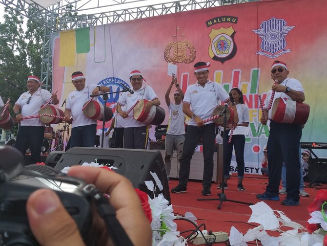 65 ribu warga ambon deklarasikan keselamatan berlalu lintas