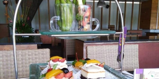 Bebek Pesisir dan Afternoon Tea, Dua Menu Baru Hotel Grand Inna Kuta