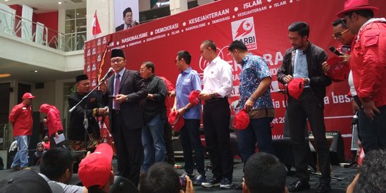 Zulkifli Hasan, Fadli Zon hingga Sastrawan Taufiq Ismail Hadiri Deklarasi Garbi DKI