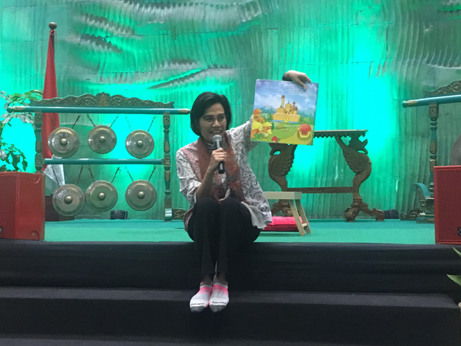 sri mulyani hibur anak anak di lpdp