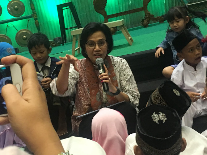 sri mulyani hibur anak anak di lpdp