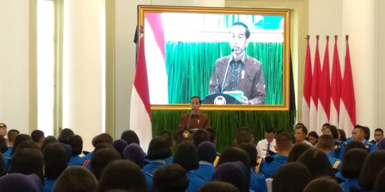 Jokowi Minta Pelajar SMA Taruna Nusantara Berani Luruskan Hoaks di Media Sosial