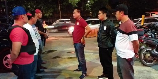 Polisi Acak-Acak Kampung Ambon, Amankan 1 Pria & 9 Paket Sabu