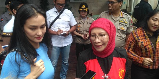 Ratna Sarumpaet Ungkap Alasan Minta Penangguhan Penahanan: Saya Sudah Tua & Sakit