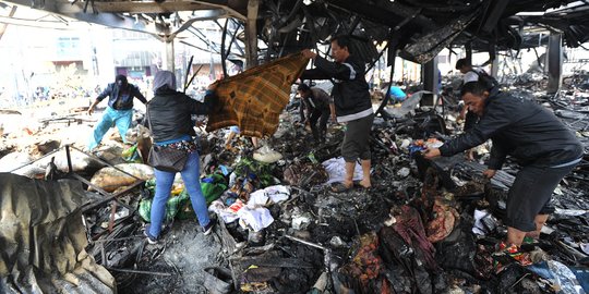 Korban Kebakaran Blok A Dapat Rp 10 Juta, Sementara Dipindah ke Pasar Pondok Indah