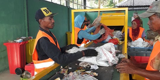 Organisasi Dunia Systemiq Bantu Pengelolaan Sampah Muncar hingga 3 Ton/Hari