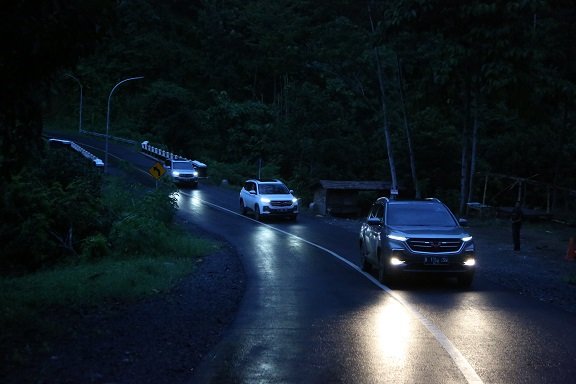 wuling almaz test drive di ciletuh geopark