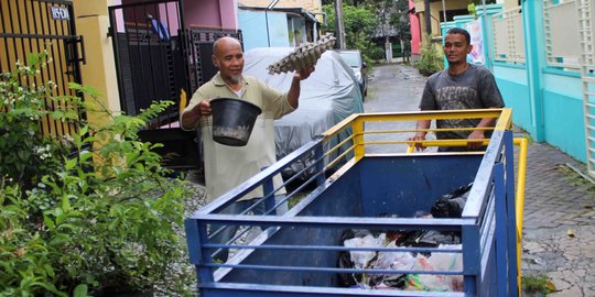 Maju Jadi Caleg, Tukang Sampah di Malang Sempat Tak Dapat Restu Istri dan Ibu