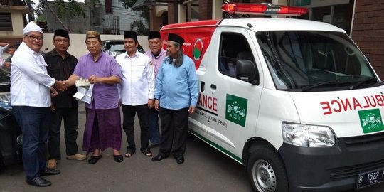 Perkuat Sinergitas, Bamusi Sumbang Satu Ambulans untuk PBNU
