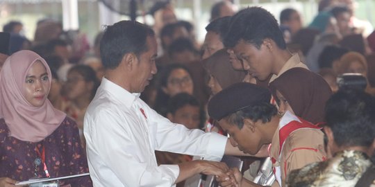 Ditemani Menteri PUPR, Jokowi Memulai Kunker Jabar di Kabupaten Bandung