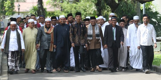 Gerakan Murabbi untuk Tangkal Hoaks dan Kampanye Hitam yang Serang Jokowi