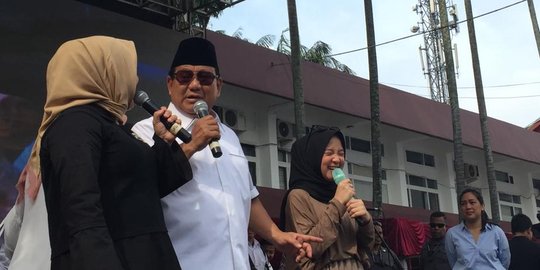 Nissa Sabyan Dikritik Karena Berpolitik, Ini Kata Prabowo Subianto