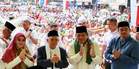 Ditemani Menantu Jokowi, Ma'ruf Hadiri Tabligh Akbar di Padang Sidempuan