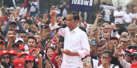 Modal 3 Kartu, Jokowi Yakin Kalahkan Prabowo di Jawa Barat