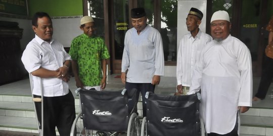 Sukiyat, Pencetus Mobil Esemka Sumbang 100 Kursi Roda untuk Masjid dan Stasiun