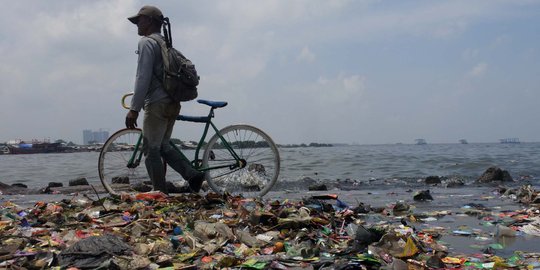 Target Tekan 70 Persen Sampah Plastik di Laut, Indonesia Bentuk Kemitraan Nasional