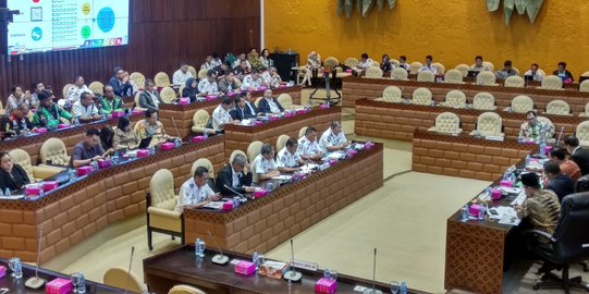 Kemenhub Belum Tentukan Batas Tarif dalam Rancangan Aturan Ojek Online