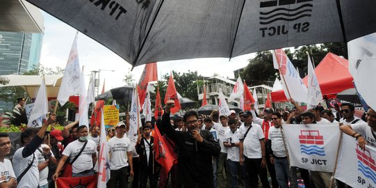 Kasus Korupsi JICT, Ratusan Pekerja Geruduk Gedung KPK