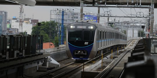 Jelang Beroperasi, Tarif MRT dan LRT Belum Ditentukan