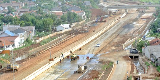 Melihat Progres Tol Desari