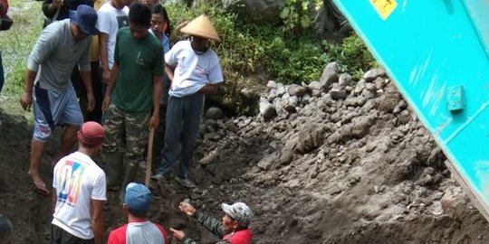 Seorang Penambang Tewas Tertimpa Longsor Tebing Lereng Merapi