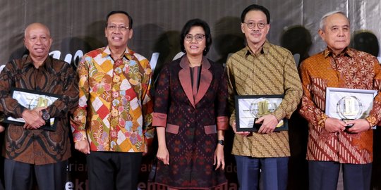 WP Besar Penerima Penghargaan Taat Pajak dari Beragam Sektor, Bukti Ekonomi RI Kuat