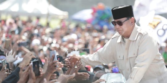 Prabowo Takjub Sambutan Warga Batam: Ramalan Survei di Jakarta Salah Semua